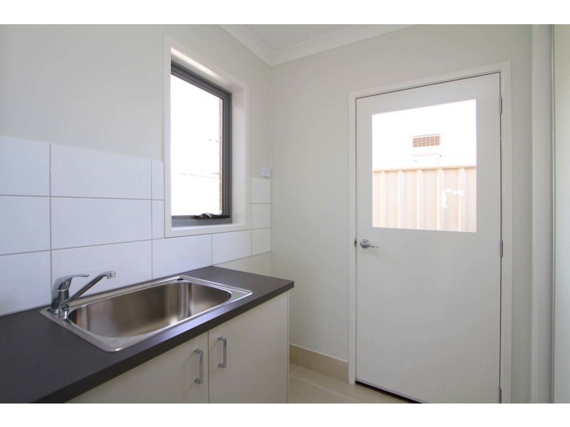 4/17 Thorneycroft Avenue, Wodonga VIC 3690