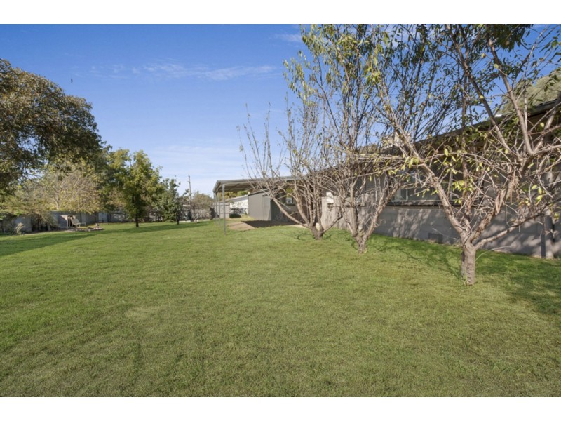 10/12 Albert Road, Chiltern VIC 3683