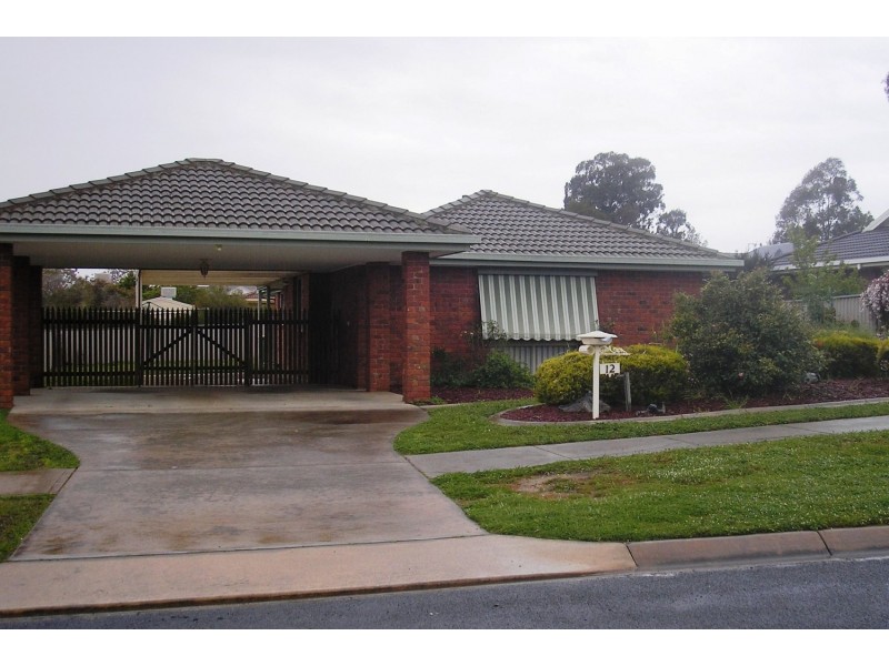 12 Kingsbury Court, Wodonga VIC 3690