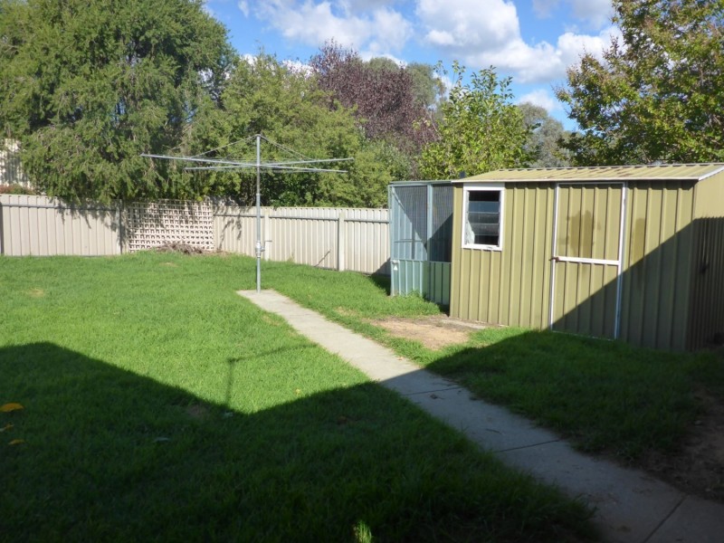 17 McFarland Road, Wodonga VIC 3690