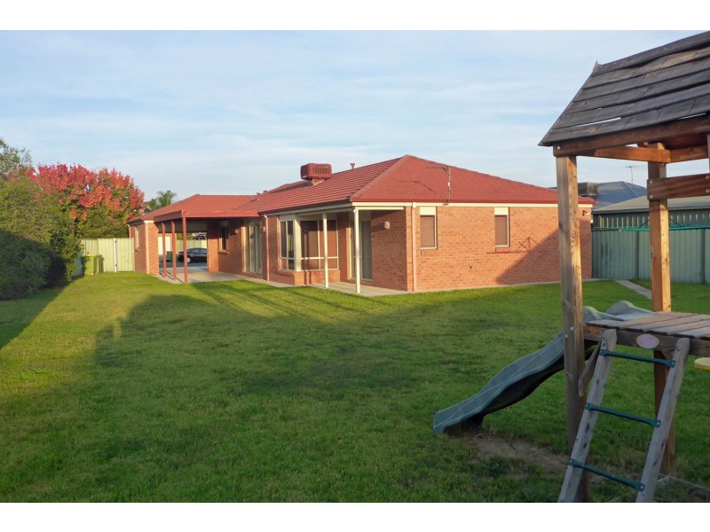 23 Jarrah Court, East Albury NSW 2640