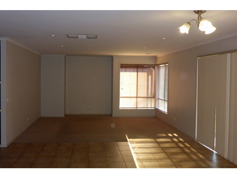 23 Jarrah Court, East Albury NSW 2640