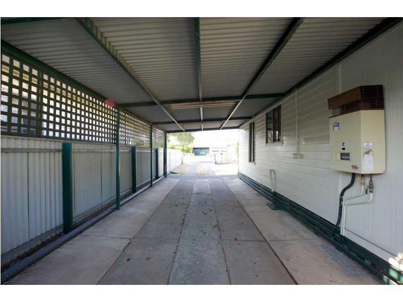 8 Pollard Street, Wodonga VIC 3690