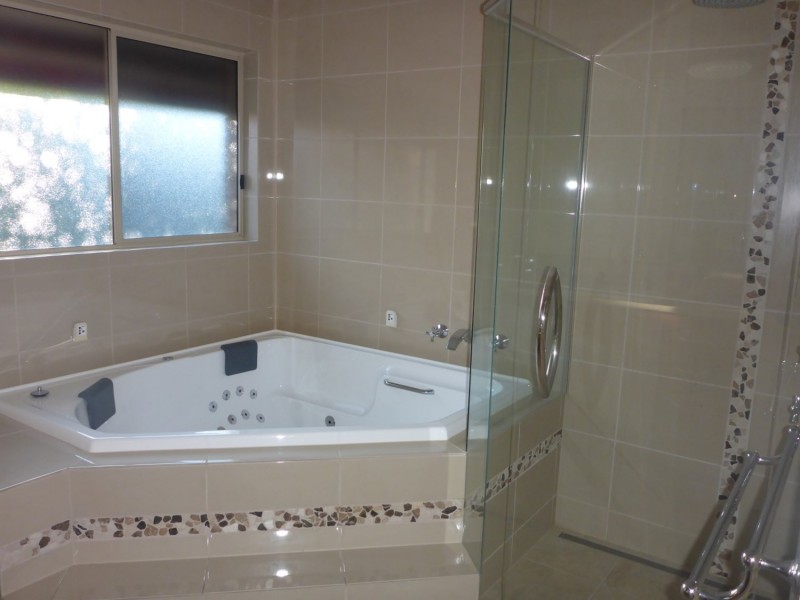 2 Topaz Court, Wodonga VIC 3690