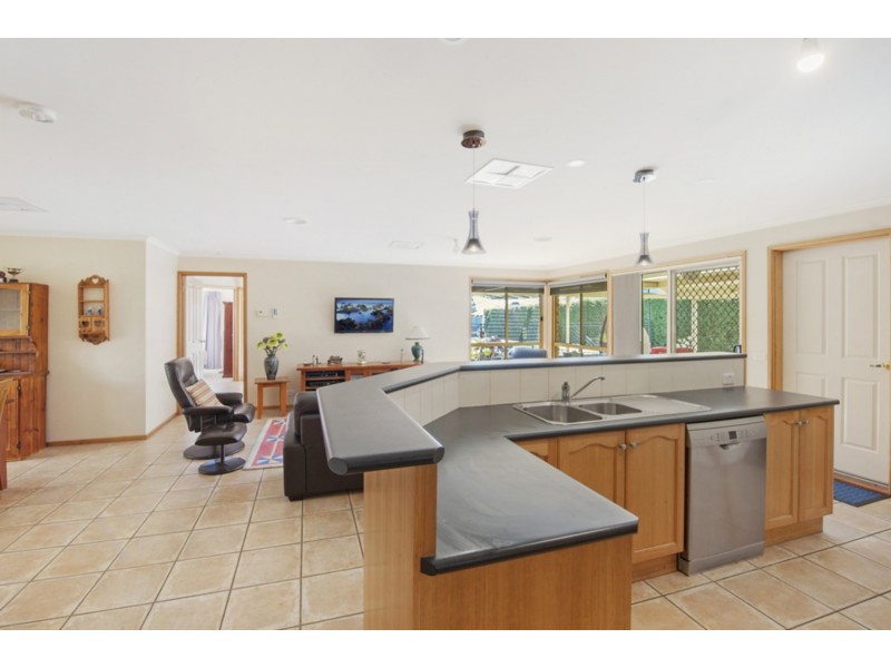 42 Willoughby Avenue, Wodonga VIC 3690