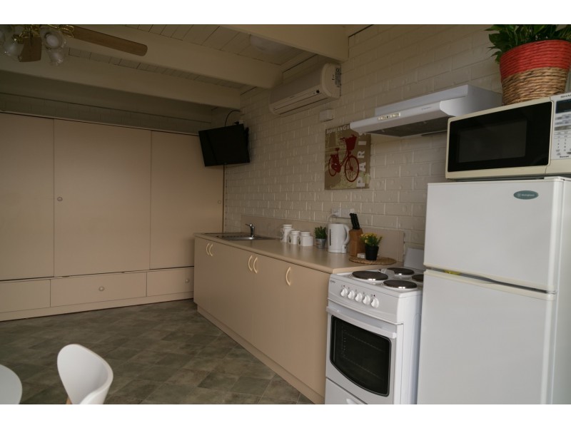 1097 Waugh Road, North Albury NSW 2640