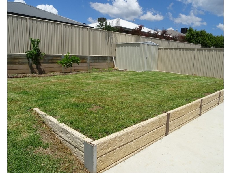 51 Inwood Crescent, Wodonga VIC 3690