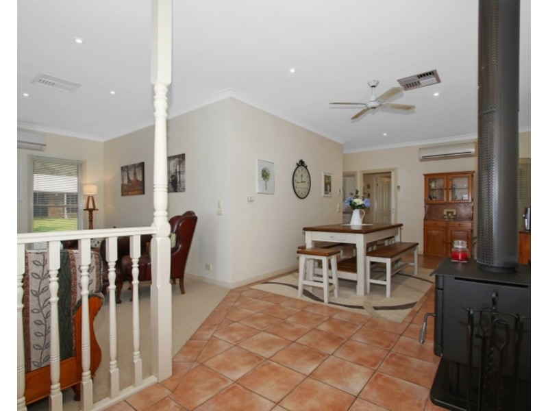 44 Craig Drive, Bellbridge VIC 3691