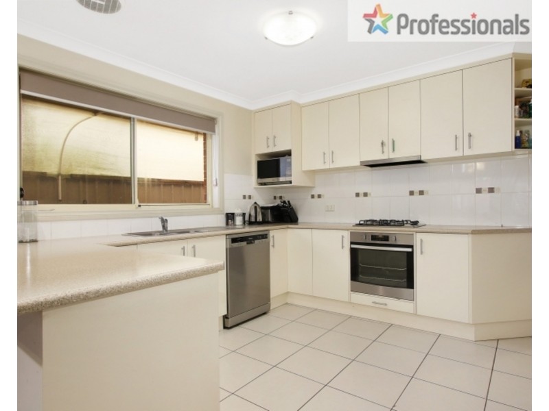 1 Dillagar Place, Springdale Heights NSW 2641
