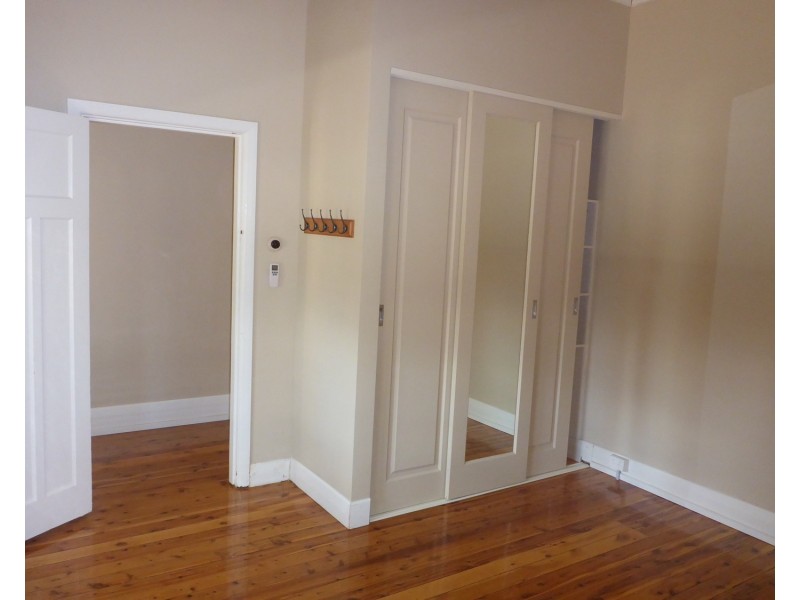 327 Mount Street, Albury NSW 2640