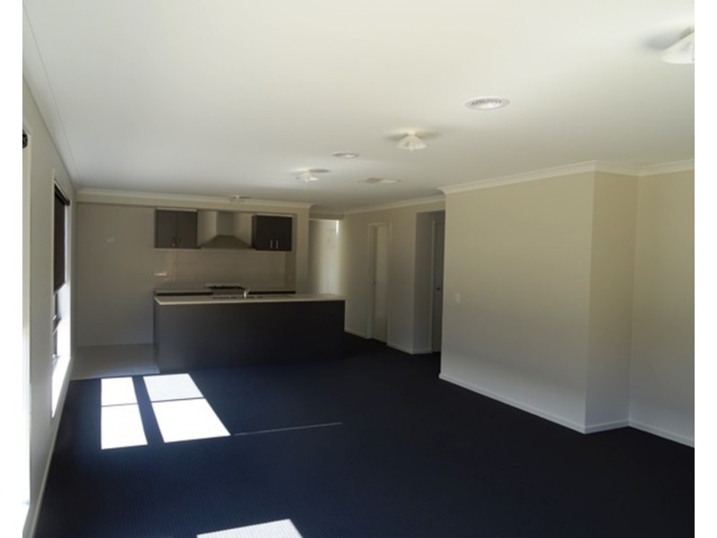 5 Kirby Drive, Killara VIC 3691