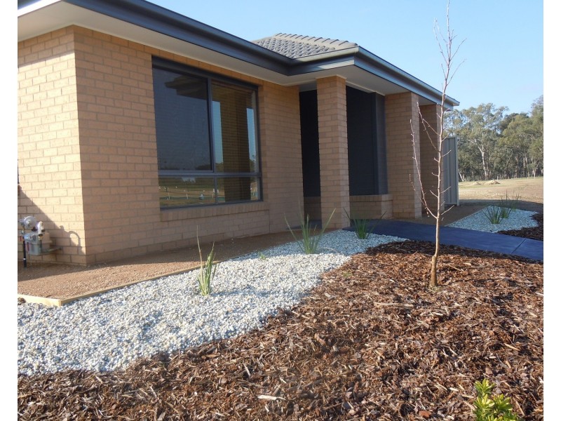 24 Peeler Street, Wodonga VIC 3690
