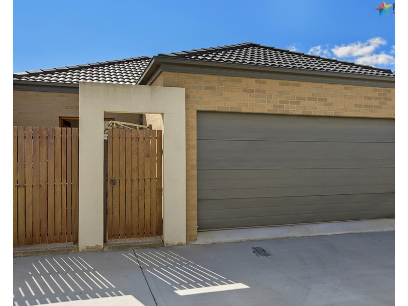 61 Victoria Cross Parade, Wodonga VIC 3690