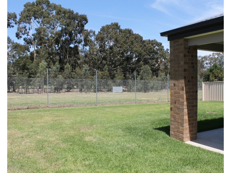 48 Whistler Concourse, Wodonga VIC 3690