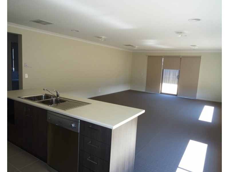 17 Perkins Street, Killara VIC 3691