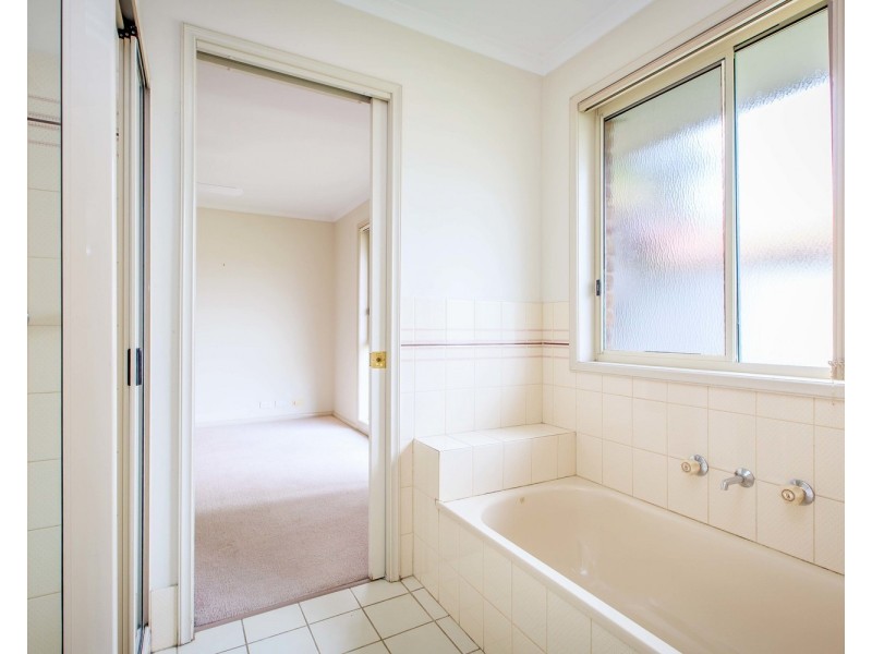 9 Delatite Court, Wodonga VIC 3690