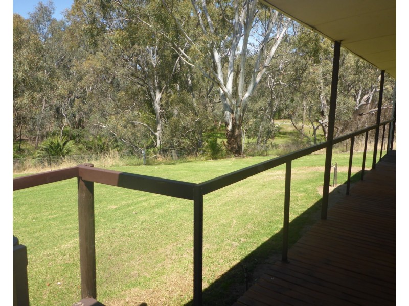 9 Stanley Street, Barnawartha VIC 3688