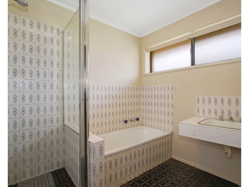 4 Diosma Court, Wodonga VIC 3690