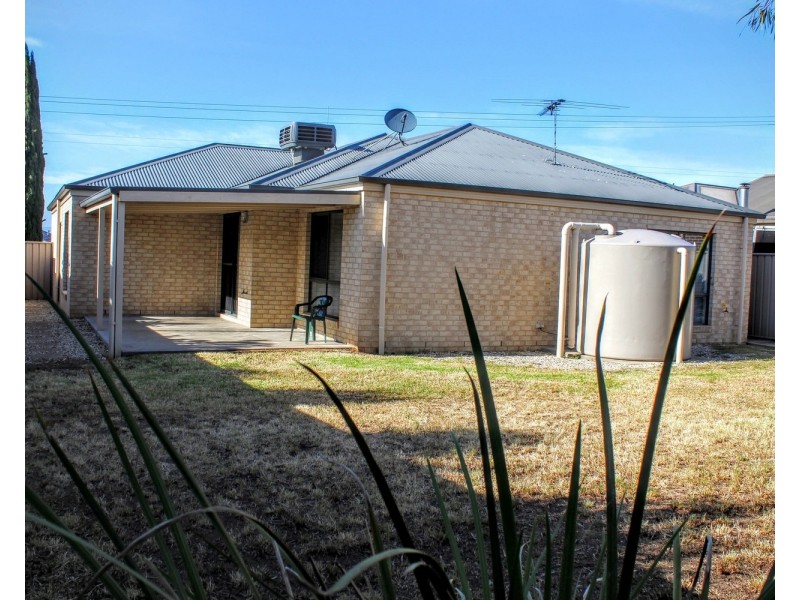 212 Kaitlers Road, Lavington NSW 2641