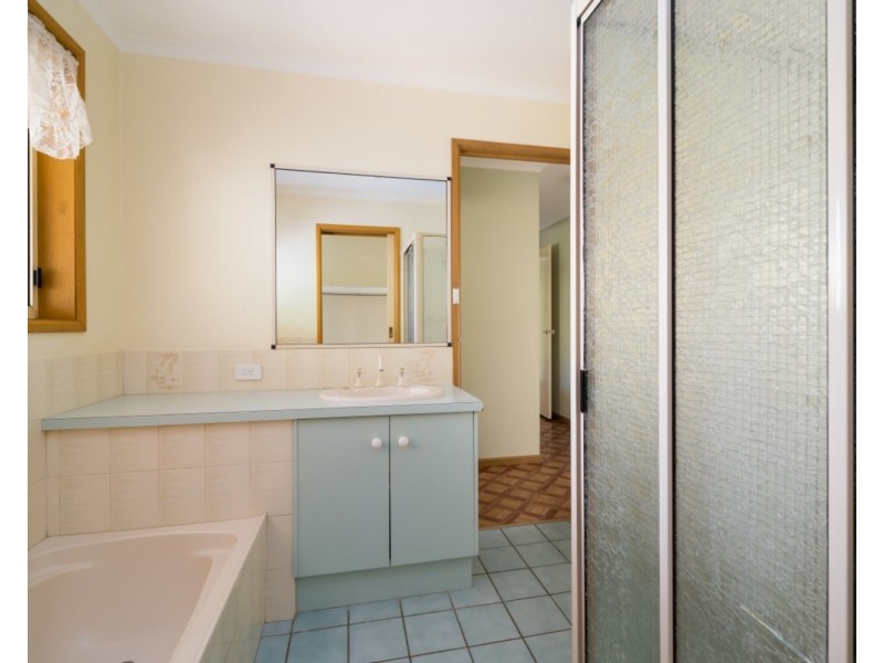 2 Goulburn Court, Wodonga VIC 3690