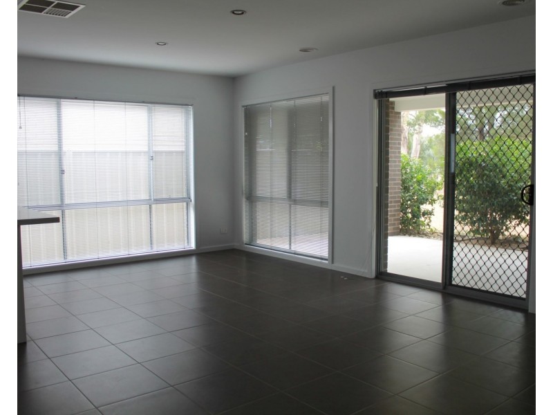 18 Cottlesloe Court, West Wodonga VIC 3690