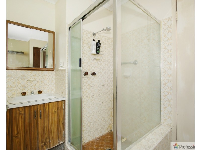 2/415 Tarakan Avenue, North Albury NSW 2640