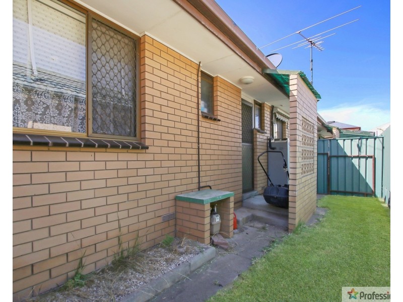 2/415 Tarakan Avenue, North Albury NSW 2640