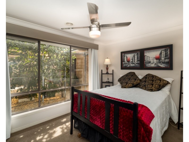 1 Thorneycroft Avenue, Wodonga VIC 3690