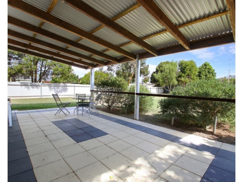 15 Edward Street, Culcairn NSW 2660