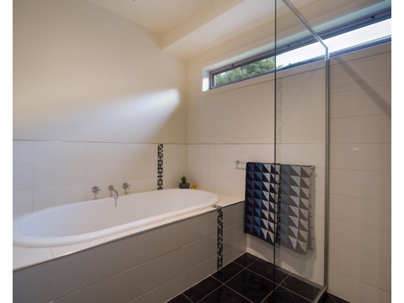 34 Golflinks Avenue, Wodonga VIC 3690