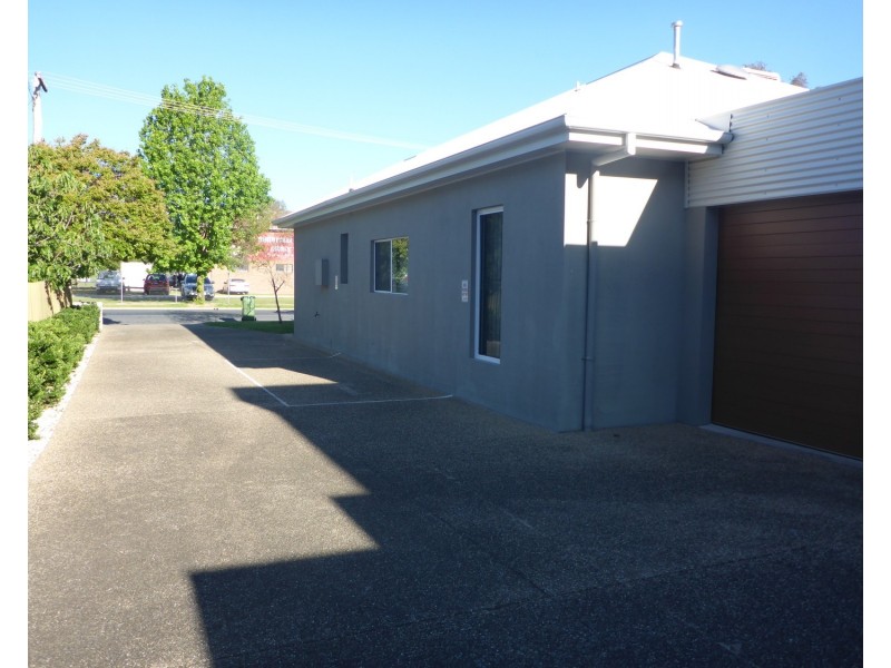 1/745 Alma Street, Albury NSW 2640