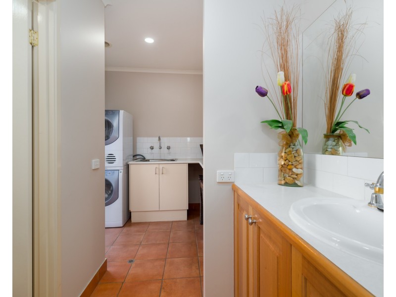 6 The Court, Wodonga VIC 3690