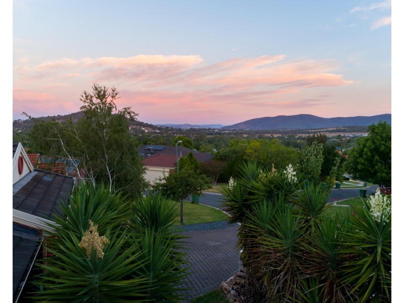 6 The Court, Wodonga VIC 3690