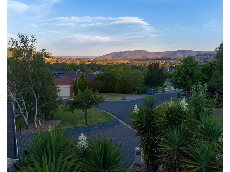 6 The Court, Wodonga VIC 3690