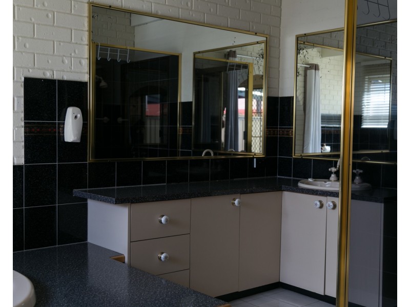 1097 Waugh Road, North Albury NSW 2640