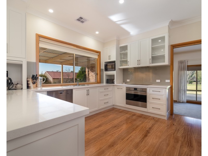 4 Innisfree Drive, Wodonga VIC 3690