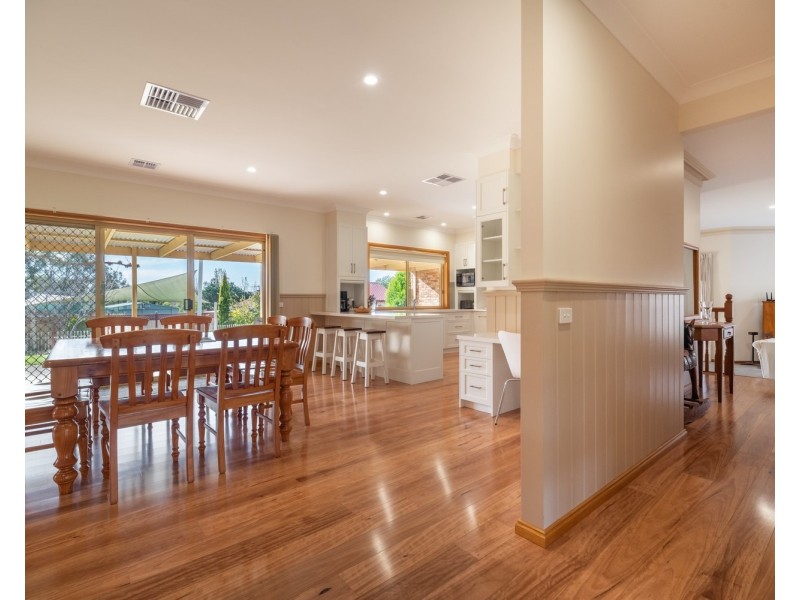 4 Innisfree Drive, Wodonga VIC 3690