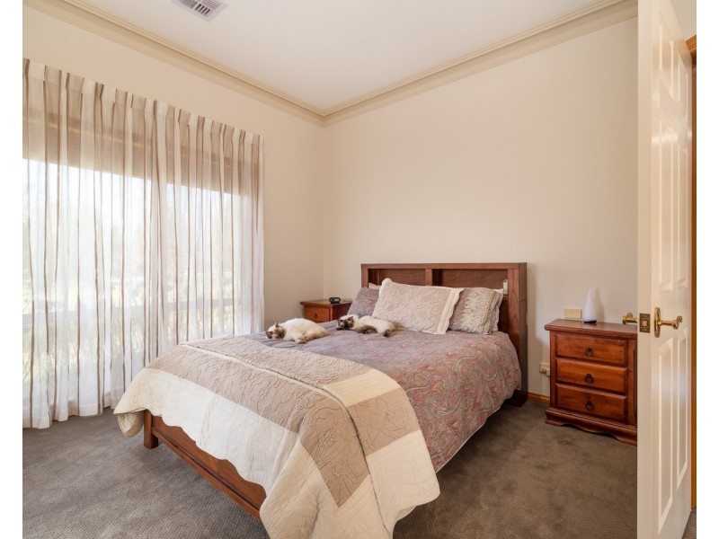 4 Innisfree Drive, Wodonga VIC 3690