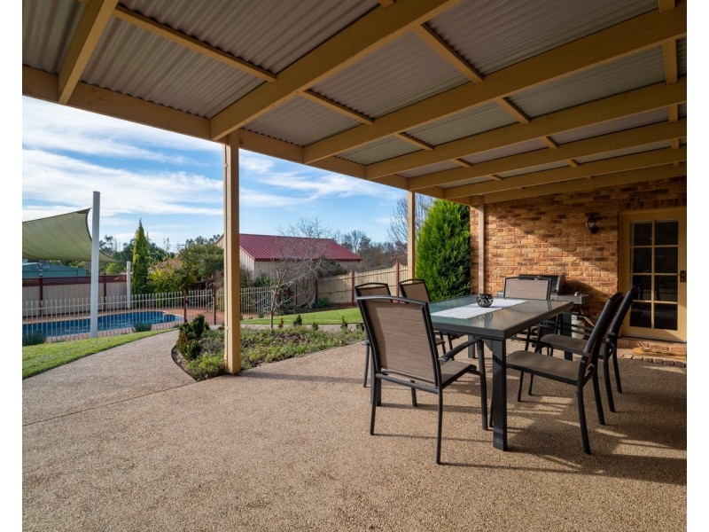 4 Innisfree Drive, Wodonga VIC 3690