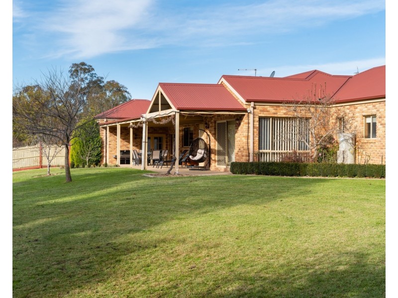 4 Innisfree Drive, Wodonga VIC 3690