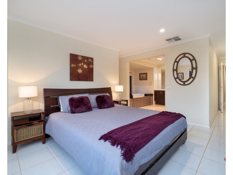 5 MacKenzie Crescent, Wodonga VIC 3690