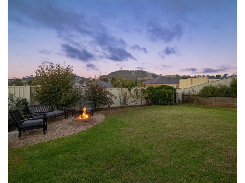 5 MacKenzie Crescent, Wodonga VIC 3690