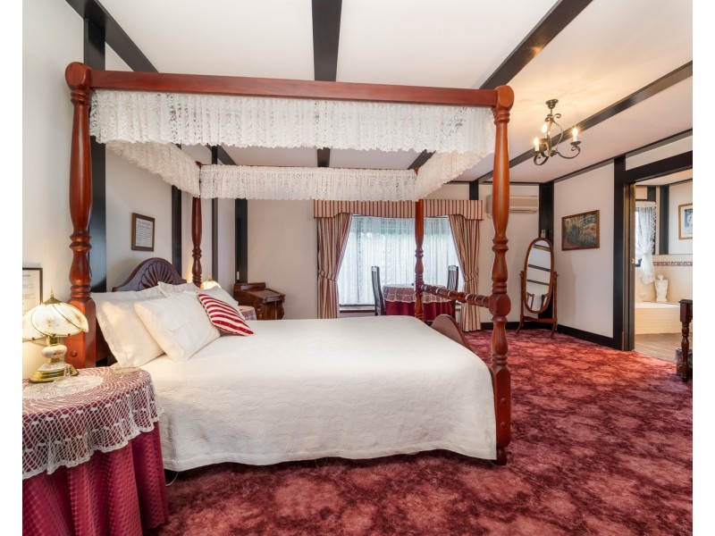 531 Lyne Street, Lavington NSW 2641