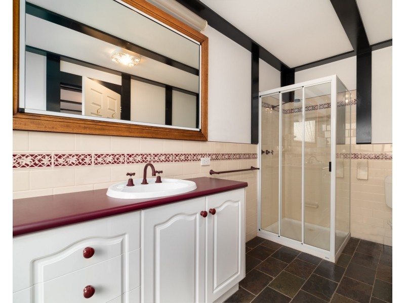 531 Lyne Street, Lavington NSW 2641