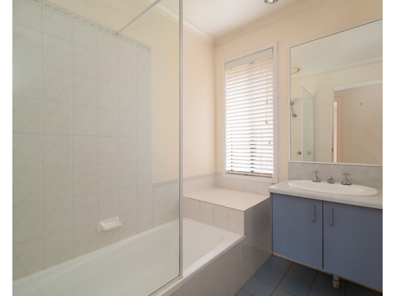 3 Paramount Court, Wodonga VIC 3690