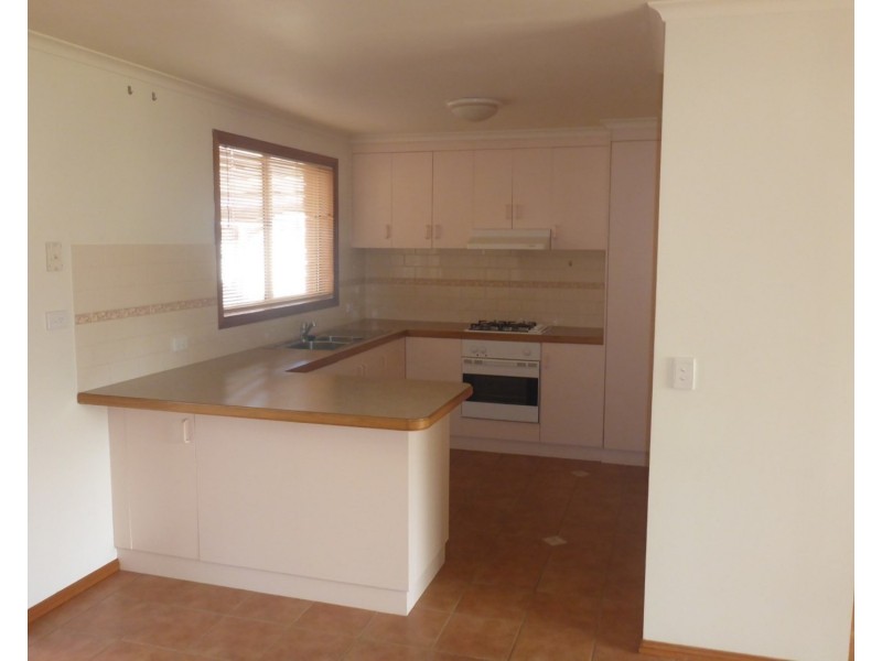 16 Dundee Drive, Wodonga VIC 3690
