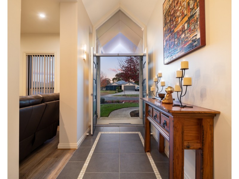 14 Hemlock Court, Baranduda VIC 3691