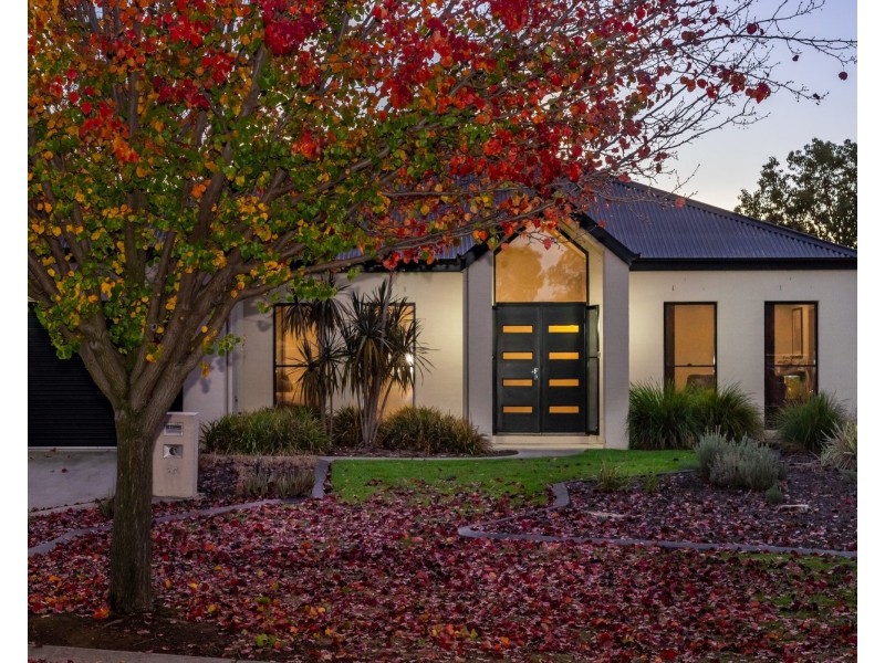 14 Hemlock Court, Baranduda VIC 3691