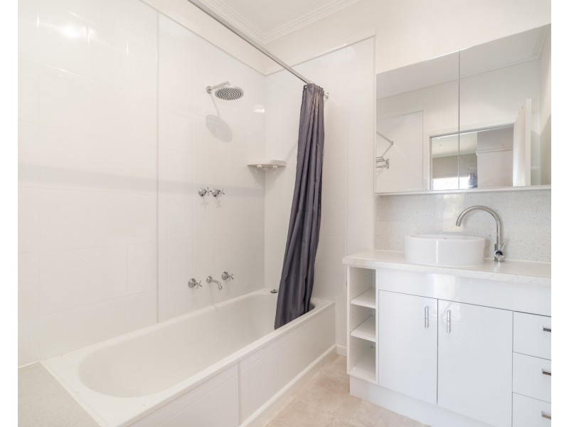 34 Charles Street, Wodonga VIC 3690