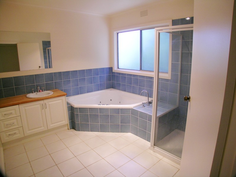 37 Surrey Road, Warburton VIC 3799